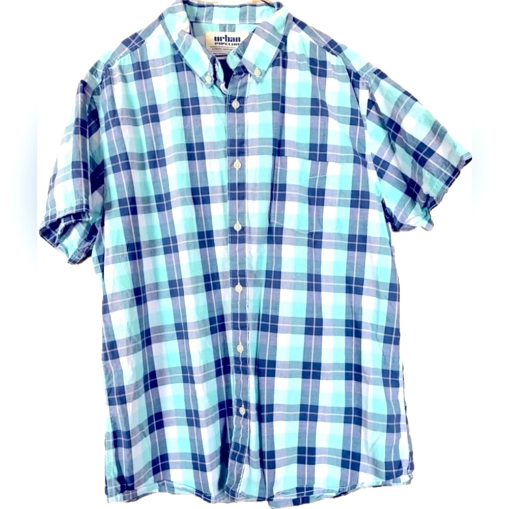 Urban Pipeline button down shirt. Men’s Size XL. Excellent condition!